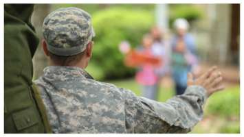 Un soldat id&eacute;aliste